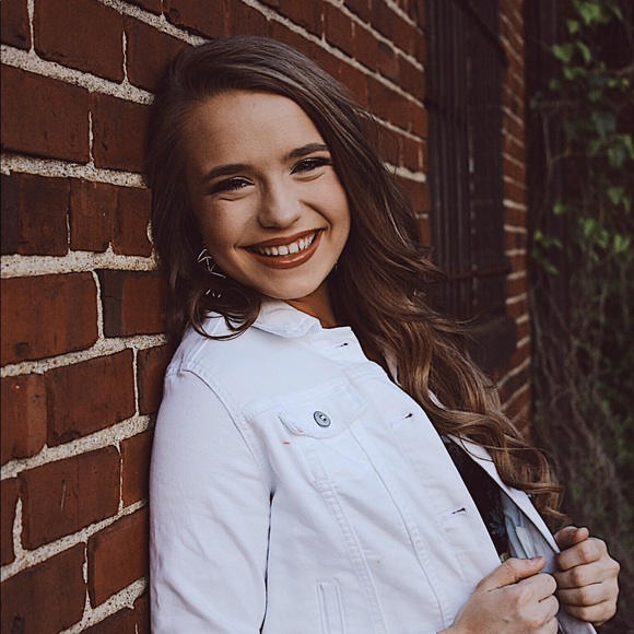 Meet your Posher, Shay - Picture 2 of 4